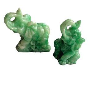 VTG Elephant Jade? Figurines Green Gradient Lucky Feng Shui Trunk Up Set of 2